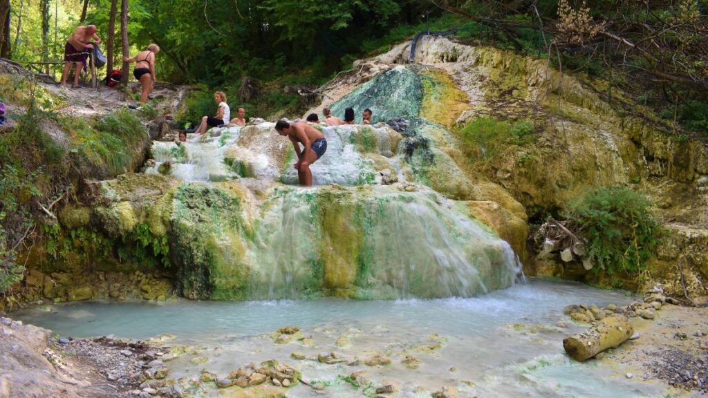 free thermal baths in Tuscany